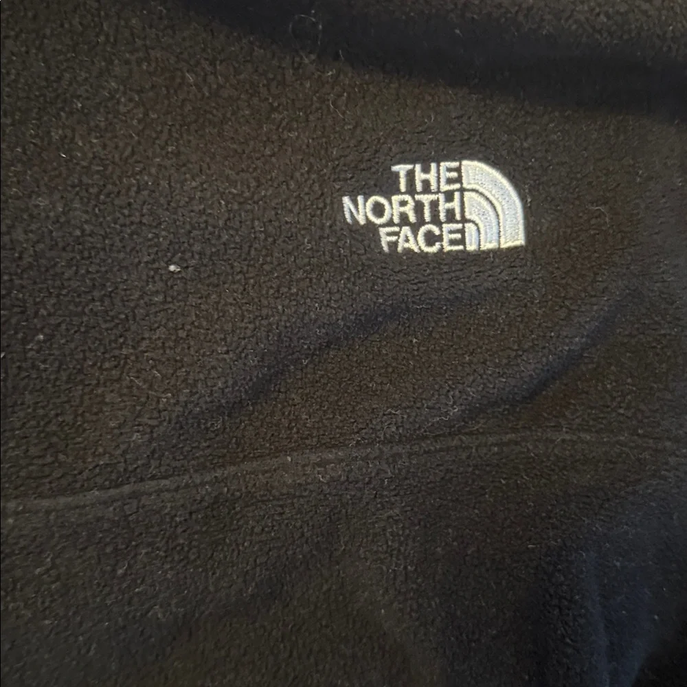 Quarter zip - Picture 2 of 4